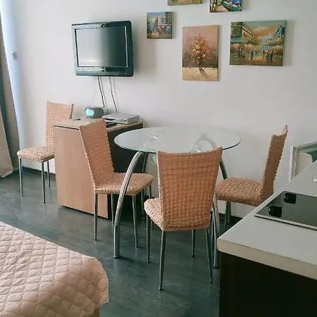 Апартхотел Studio In Apartcomplex Solmarine *