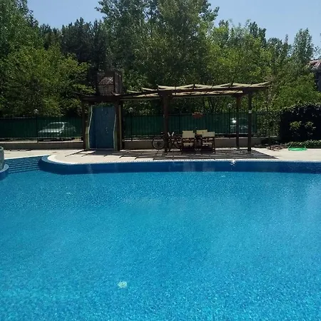 Sunny In Apartcomplex Solmarine *